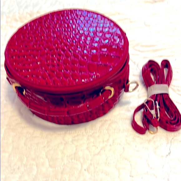 NWOT Elegant Red Crocodile-Embossed Round Vegan Bag - Picture 7 of 8